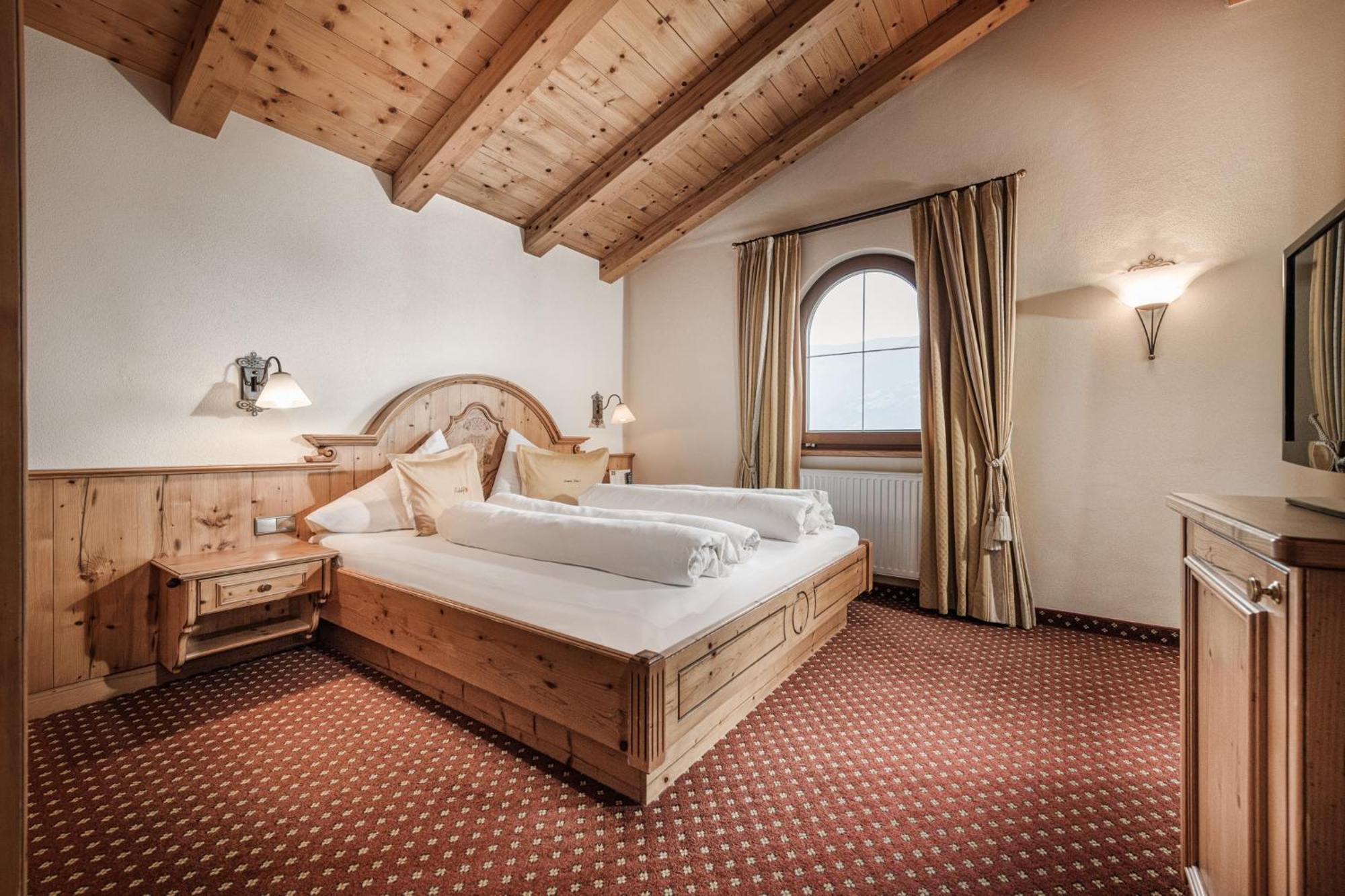Aster Boutique Hotel & Chalets フューゲンベルク 部屋 写真