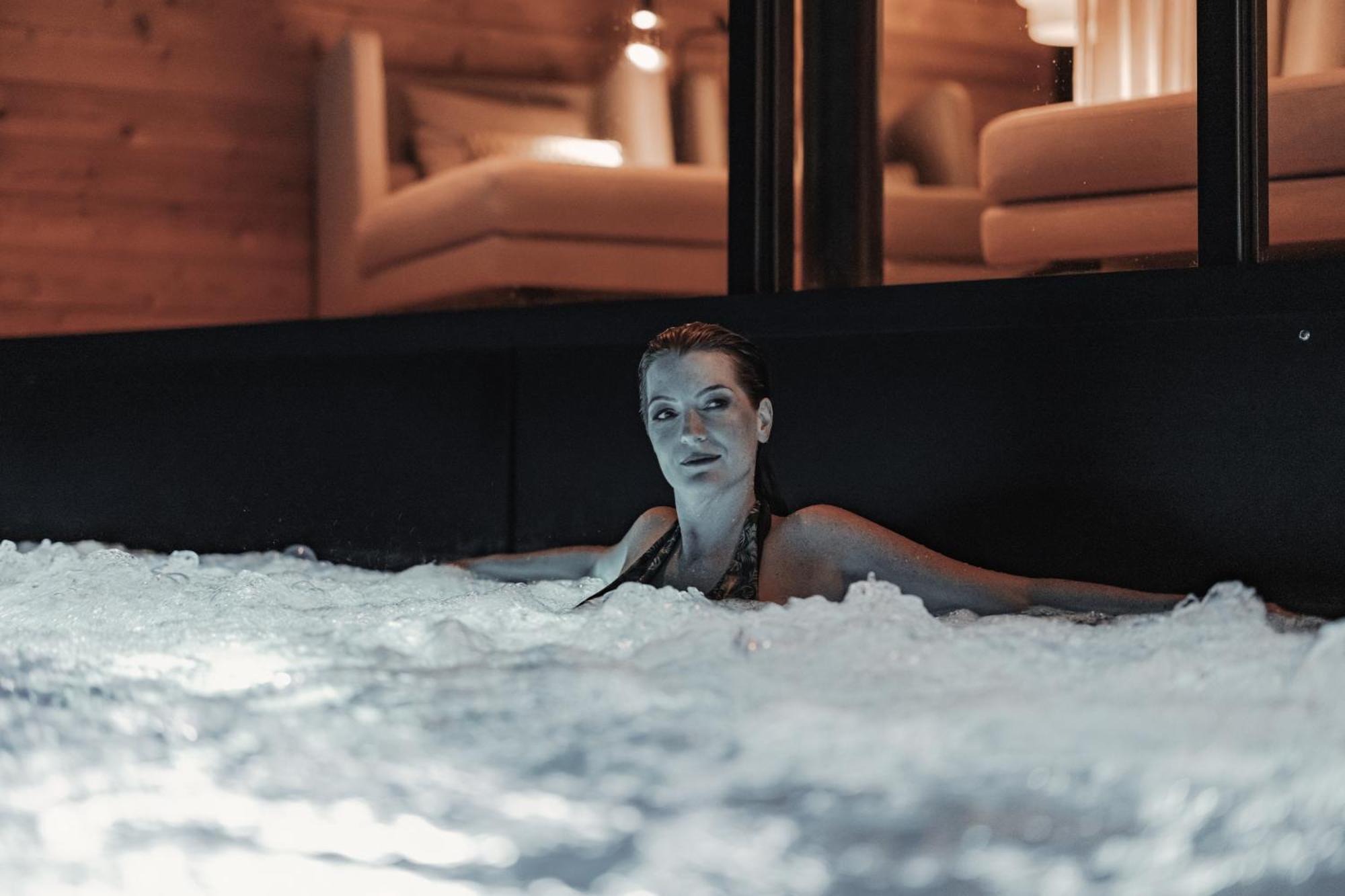 Aster Boutique Hotel & Chalets フューゲンベルク エクステリア 写真